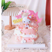 Hello Kitty Cake 